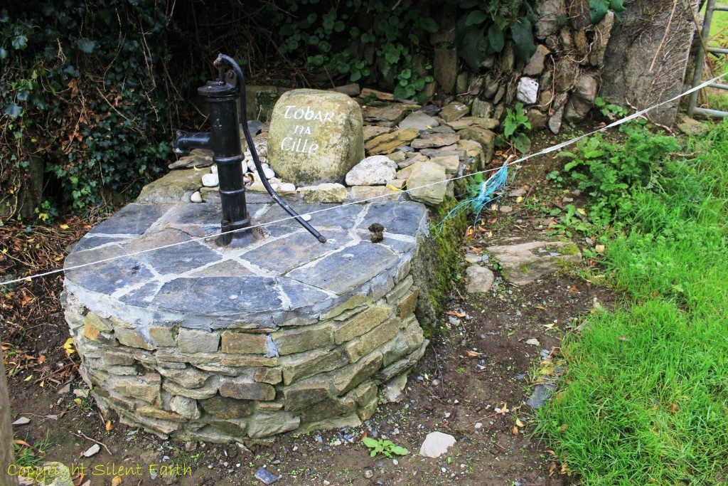 Tobarnakilla holy well 